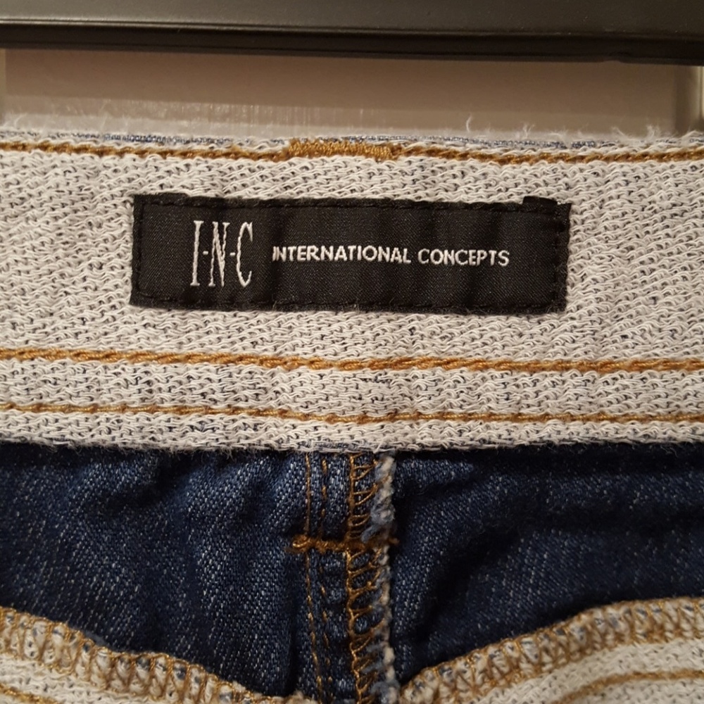 Faded light jeans. Size 14 - Picture 4 of 7